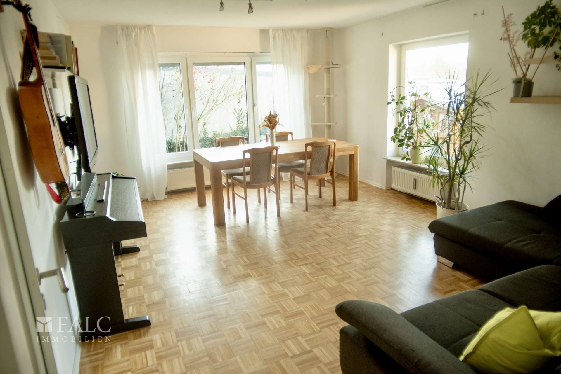 Wohnzimmer Wohnung EG